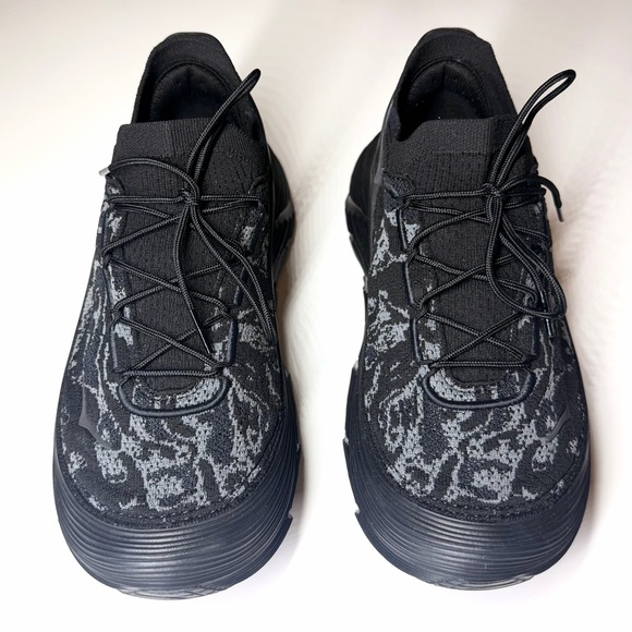 Hoka One One Women’s Stealth/Tech Restore Chukka Athletic Sneakers Size- 8 - Picture 2 of 11